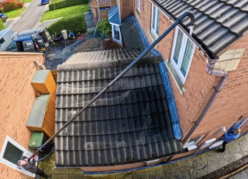 Is There a Vacuum for Cleaning Gutters?