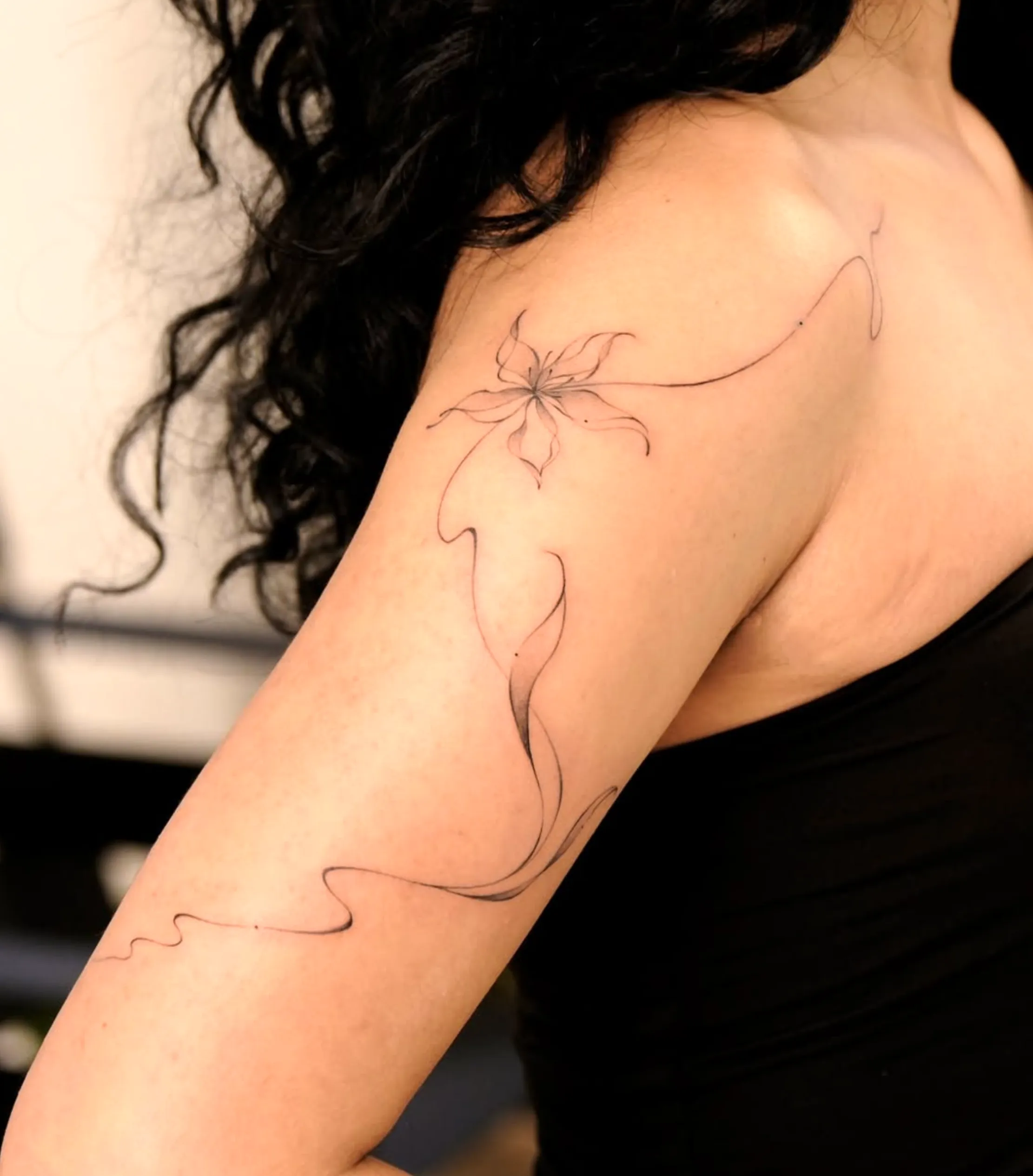 can fine line tattoos have colour