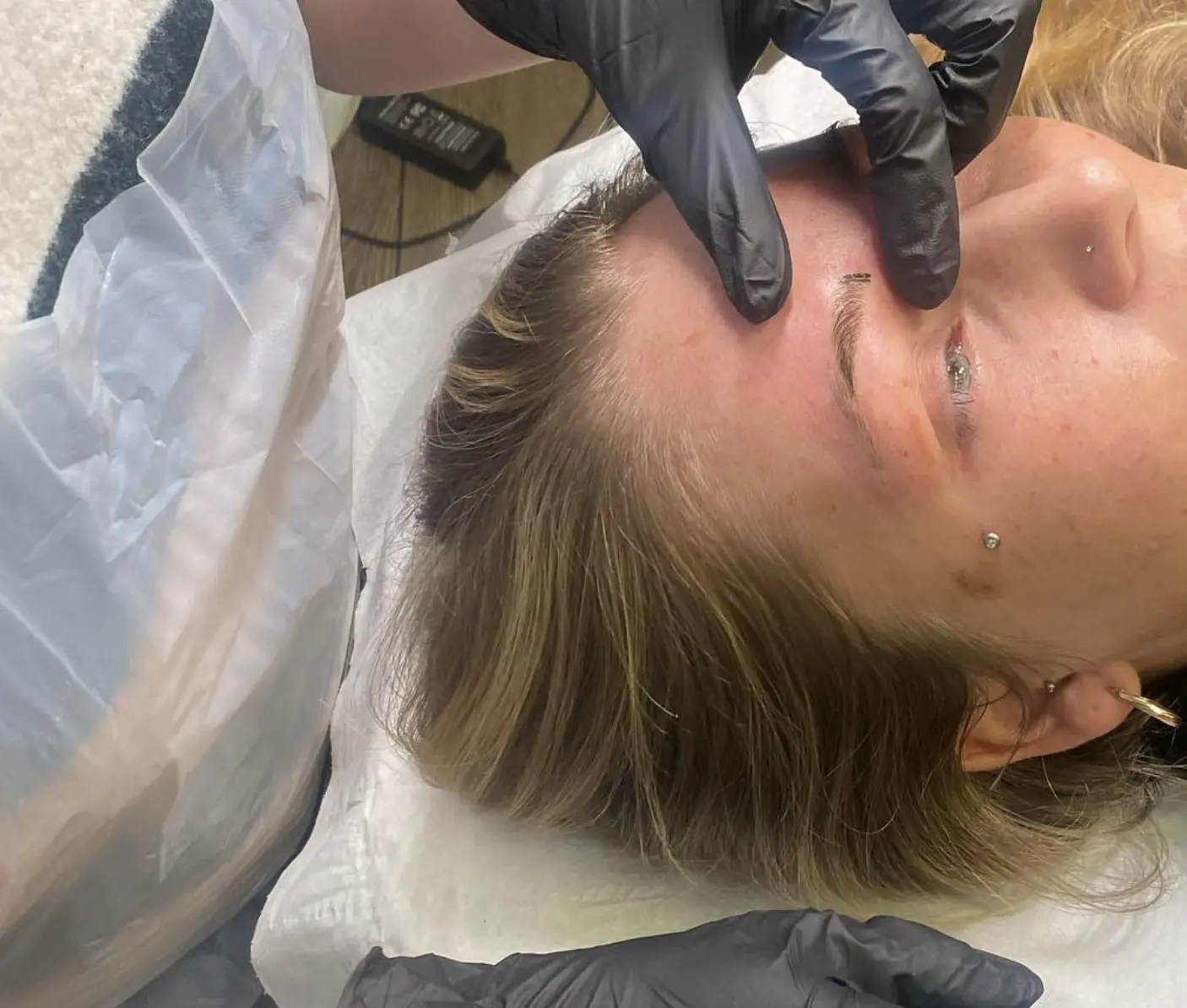 microblading healing stages